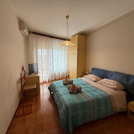 Wh - Appartamento Siccardi In Zona Residenziale Con Posto Auto San Remo Kültér fotó